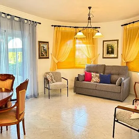 בית נופש Gondola *